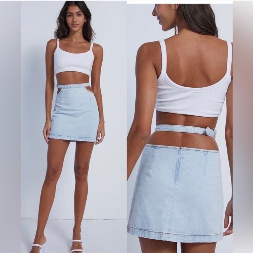 NWT‎ WeWoreWhat Cut Out Light Denim Mini Skirt